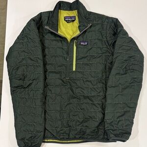 Patagonia Men's Dark Green Puffer Jacket